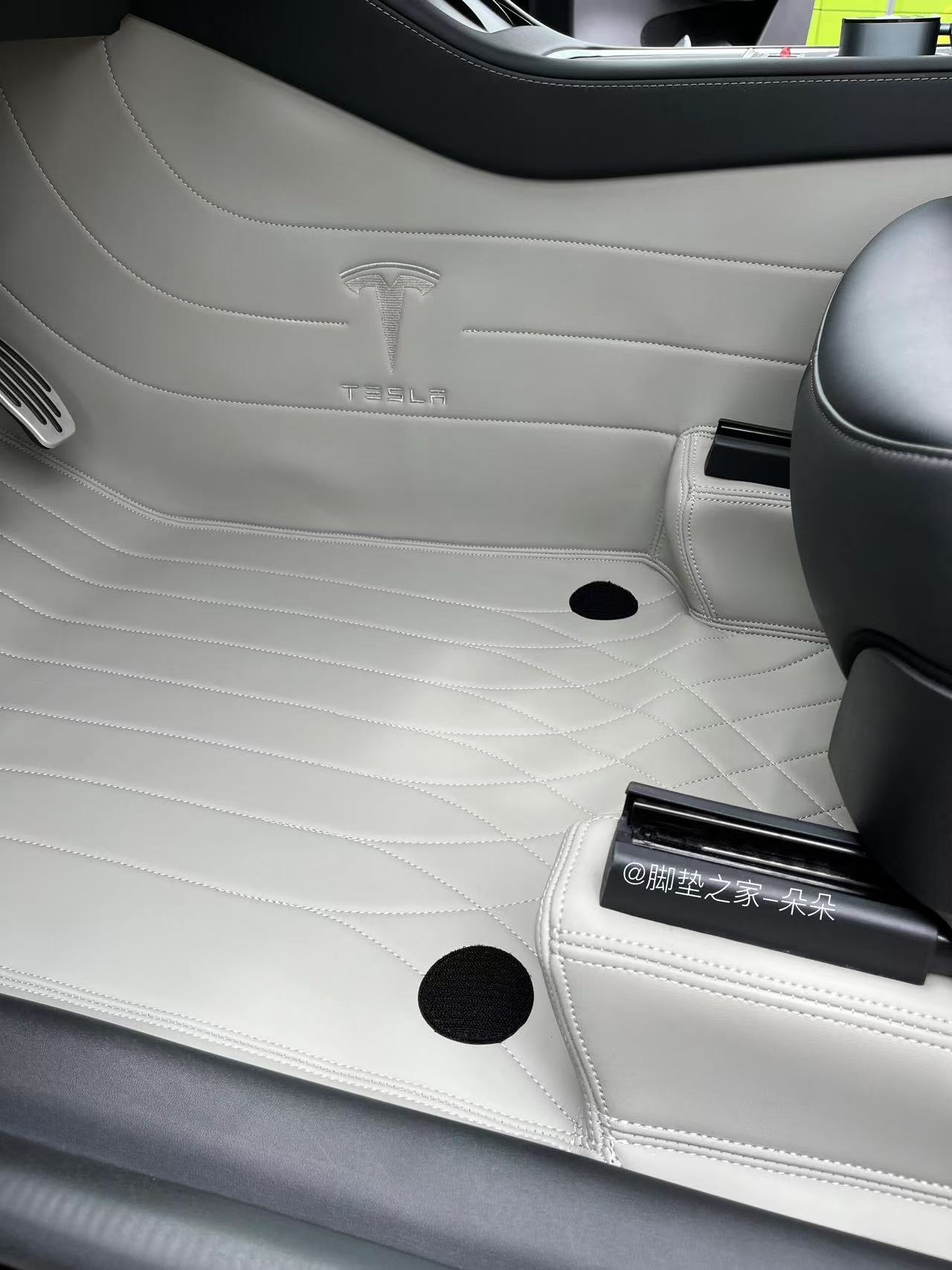 4b19118b8ebdd4f78cc73b6f7d609af9